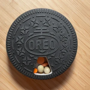 Fidget pill organizer, Oreo Shaped